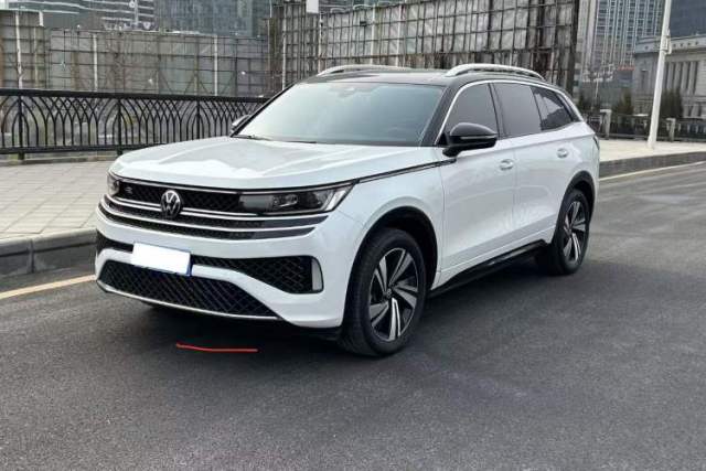 Ojetý Volkswagen Tavendor 2023 380TSI Four-Wheel Drive R-Line Cruise Edition