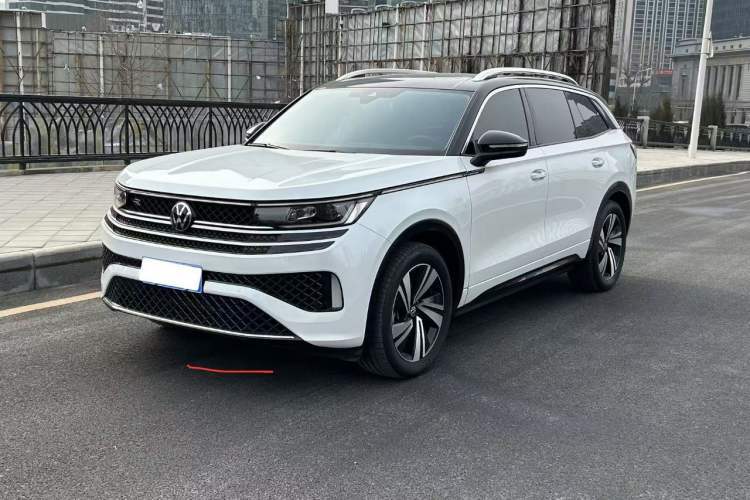 Used Volkswagen Tavendor 2023 380TSI Four-Wheel Drive R-Line Cruise Edition Guazi used car, China used car export, Used car for sale, Used cars, Cheapest cars for sale