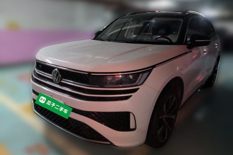 Used Volkswagen Tavendor 2023 380TSI Four-Wheel Drive R-Line First Edition Guazi used car, China used car export, Used car for sale, Used  cars, Cheapest cars for sale