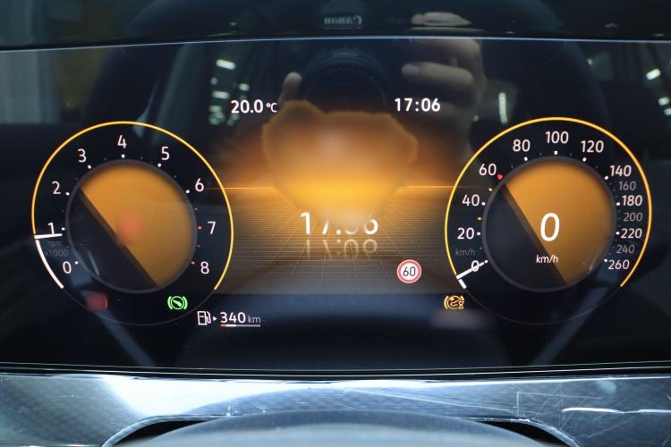 Used Volkswagen Tavendor 2023 330TSI Luxury Touring Edition Instrument Cluster