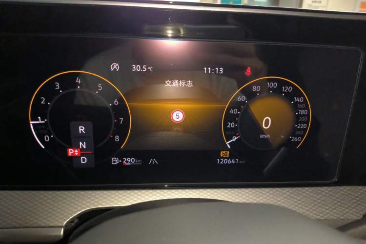 Used Volkswagen Tavendor 2023 380TSI Four-Wheel Drive R-Line Cruise Edition Instrument Cluster