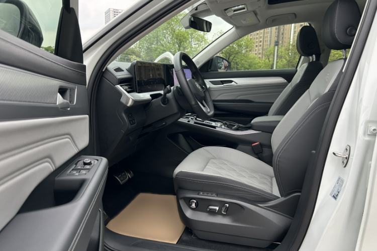 Used Volkswagen Tavendor 2023 380TSI Four-Wheel Drive R-Line Cruise Edition Interior 2