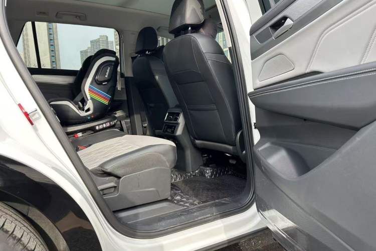 Used Volkswagen Tavendor 2023 380TSI Four-Wheel Drive R-Line Cruise Edition Interior 4