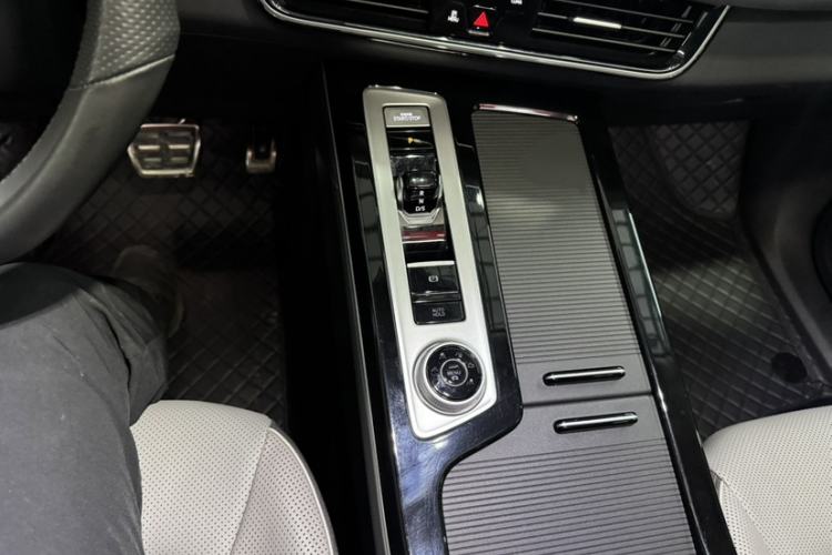 Used Volkswagen Tavendor 2023 380TSI Four-Wheel Drive R-Line Cruise Edition Interior 4