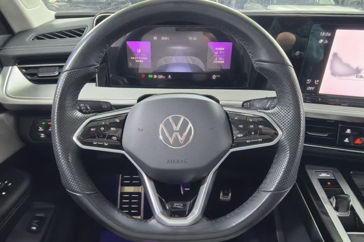 Used Volkswagen Tavendor 2023 380TSI Four-Wheel Drive R-Line Cruise Edition Interior 4