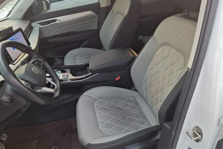 Used Volkswagen Tavendor 2023 380TSI Four-Wheel Drive R-Line Cruise Edition Left Front Seat