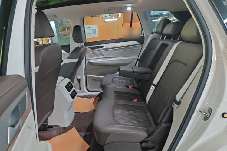 Used Volkswagen Tavendor 2023 380TSI Four-Wheel Drive R-Line Cruise Edition Left Rear Seat