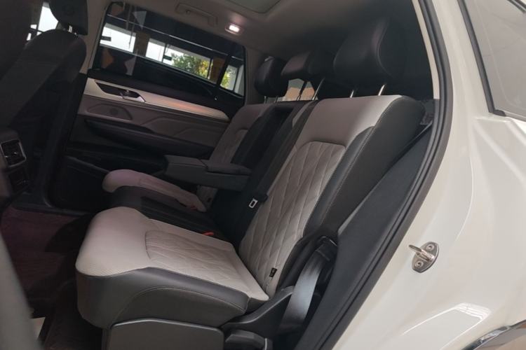 Used Volkswagen Tavendor 2023 380TSI Four-Wheel Drive R-Line Cruise Edition Left Rear Seat