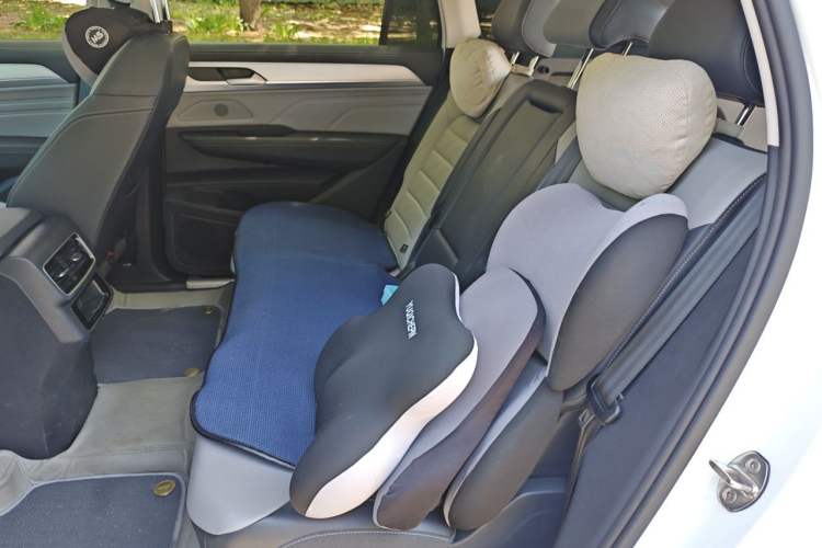 Used Volkswagen Tavendor 2023 330TSI Luxury Touring Edition Left Rear Seat