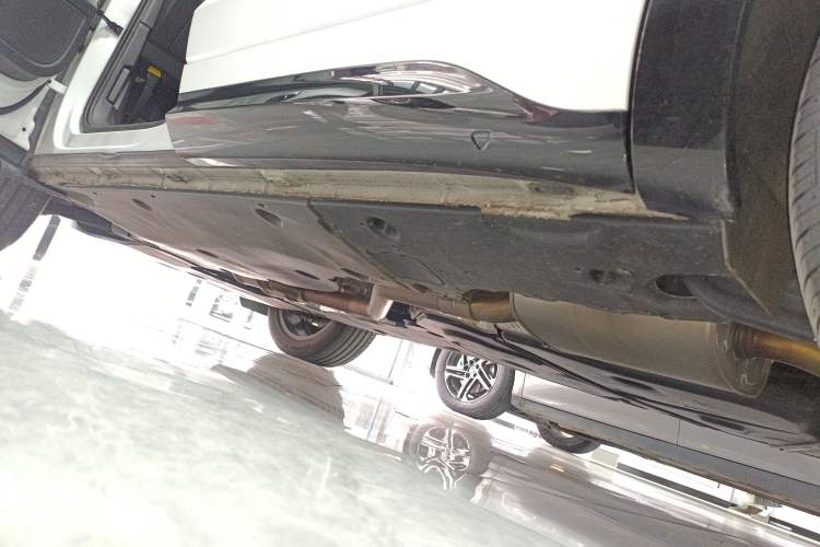 Used Volkswagen Tavendor 2023 380TSI Four-Wheel Drive R-Line Cruise Edition Left Side Sill