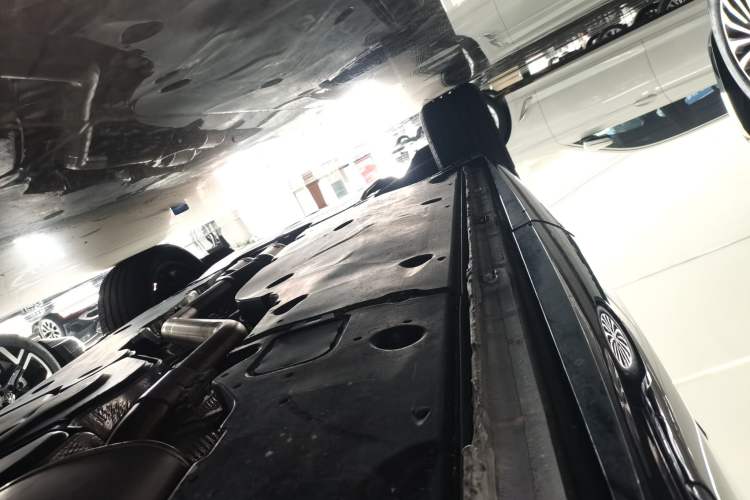 Used Volkswagen Tavendor 2023 380TSI Four-Wheel Drive R-Line Cruise Edition Left Side Sill