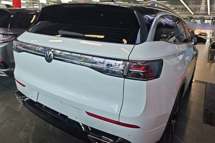 Used Volkswagen Tavendor 2023 380TSI Four-Wheel Drive R-Line First Edition Rear Right 45 Deg