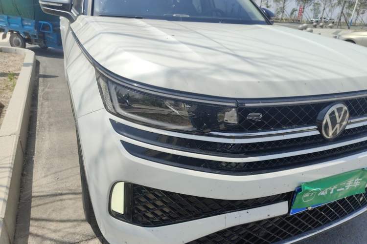 Used Volkswagen Tavendor 2023 380TSI Four-Wheel Drive R-Line Cruise Edition Right Front Headlight