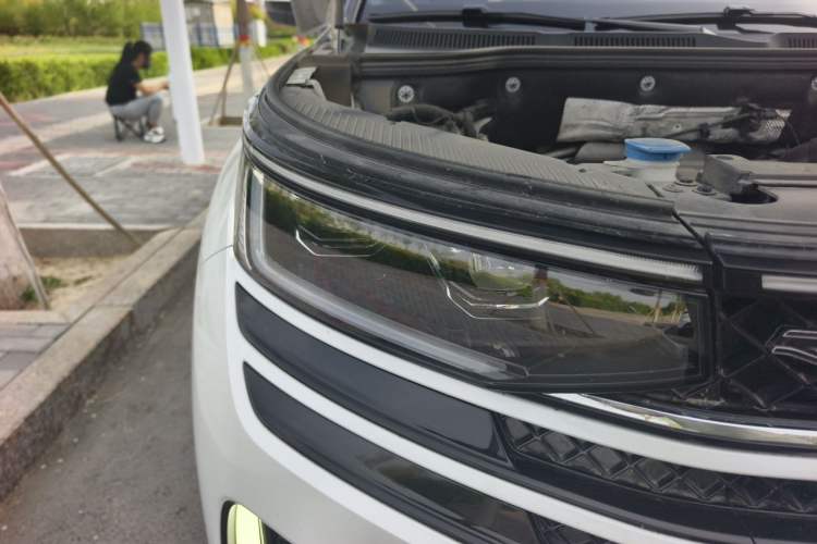 Used Volkswagen Tavendor 2023 380TSI Four-Wheel Drive R-Line Cruise Edition Right Front Headlight