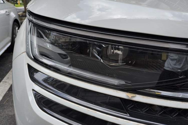 Used Volkswagen Tavendor 2023 380TSI Four-Wheel Drive R-Line Cruise Edition Right Front Headlight