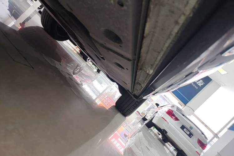 Used Volkswagen Tavendor 2023 380TSI Four-Wheel Drive R-Line Cruise Edition Right Side Sill