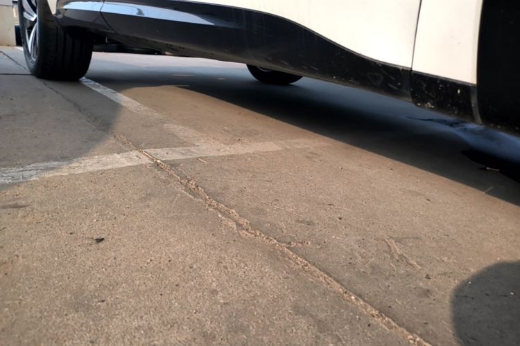 Used Volkswagen Tavendor 2023 380TSI Four-Wheel Drive R-Line Cruise Edition Right Side Sill