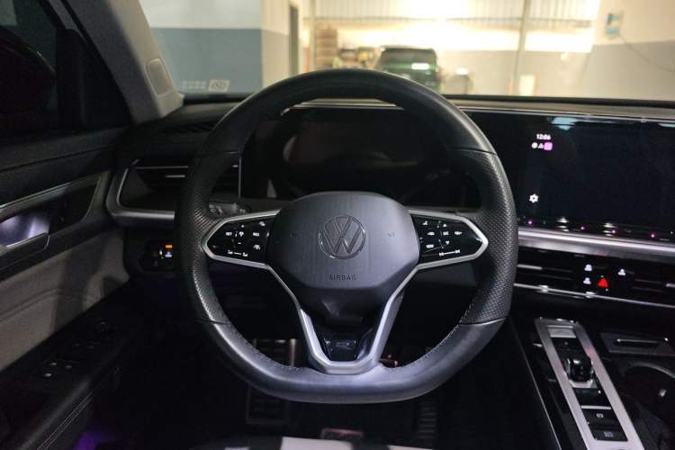 Used Volkswagen Tavendor 2023 380TSI Four-Wheel Drive R-Line Cruise Edition Steering Wheel