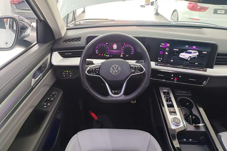 Used Volkswagen Tavendor 2023 380TSI Four-Wheel Drive R-Line Cruise Edition Steering Wheel