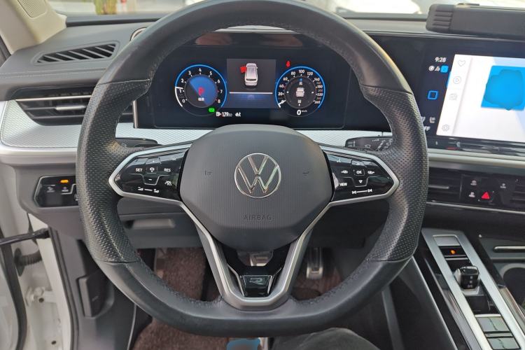 Used Volkswagen Tavendor 2023 380TSI Four-Wheel Drive R-Line Cruise Edition Steering Wheel