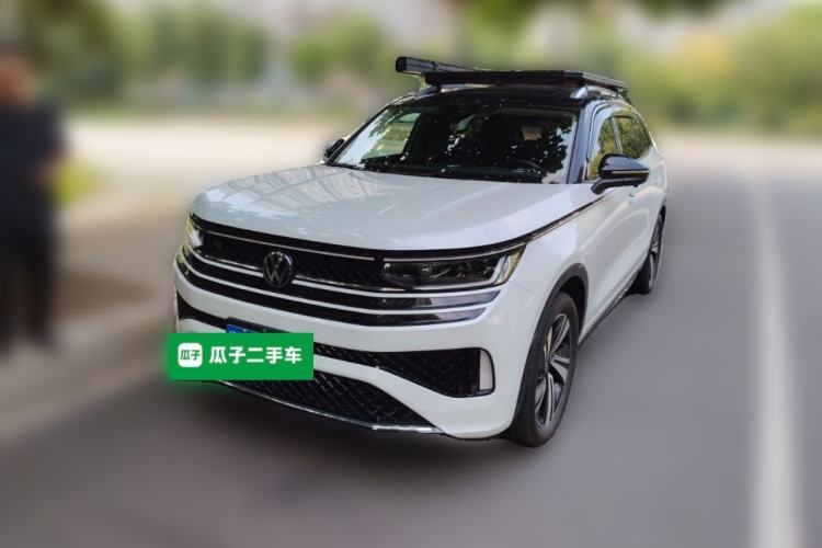 Volkswagen Tavendor 2023 380TSI Four-Wheel Drive R-Line Cruise Edition d’occasion Guazi used car, China used car export, Used car for sale, Used  cars, Cheapest cars for sale