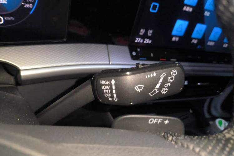 Used Volkswagen Tavendor 2023 380TSI Four-Wheel Drive R-Line First Edition Vehicle Key