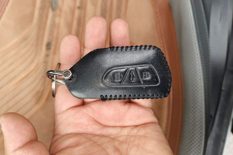 Used Volkswagen Tavendor 2023 380TSI Four-Wheel Drive R-Line Cruise Edition Vehicle Key