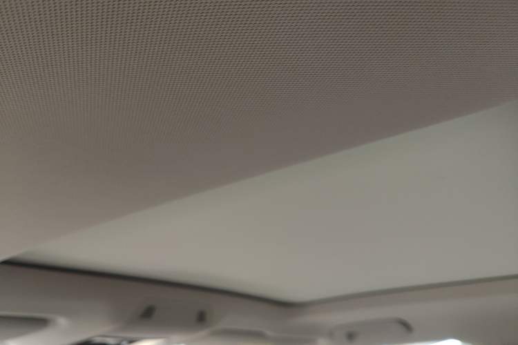 Used Volkswagen Tavendor 2023 380TSI Four-Wheel Drive R-Line Cruise Edition Headliner