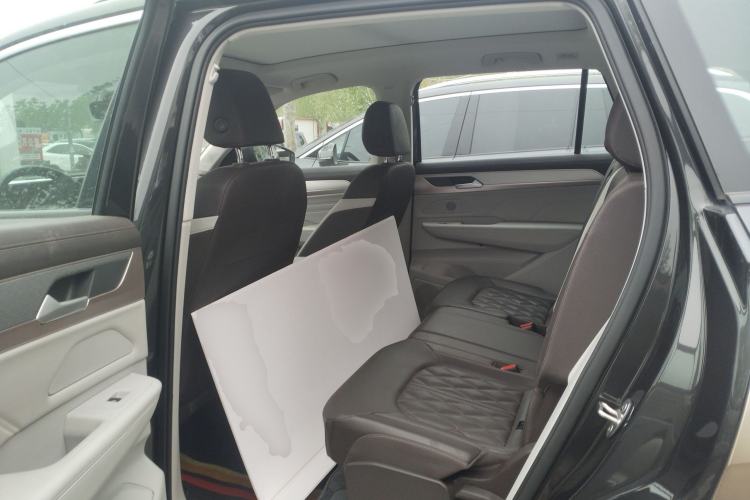 Used Volkswagen Tavendor 2023 380TSI Four-Wheel Drive R-Line Cruise Edition Left Rear Seat