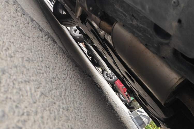 Used Volkswagen Tavendor 2024 380TSI All-Wheel Drive R-Line Cruise Edition Chassis Rear Left