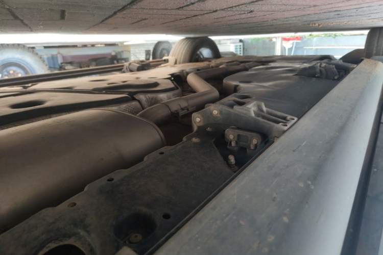 Used Volkswagen Tavendor 2024 380TSI All-Wheel Drive R-Line Cruise Edition Chassis Rear Left