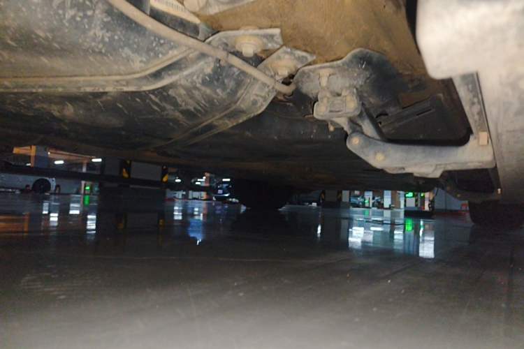 Used Volkswagen Tavendor 2024 380TSI All-Wheel Drive R-Line Cruise Edition Chassis Rear Right
