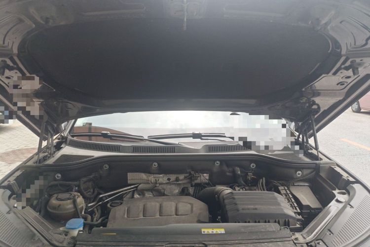 Used Volkswagen Tavendor 2024 380TSI All-Wheel Drive R-Line Cruise Edition Engine Bay