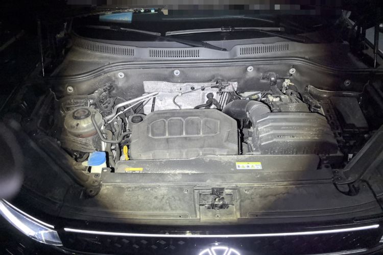 Used Volkswagen Tavendor 2024 380TSI All-Wheel Drive R-Line Cruise Edition Engine Bay