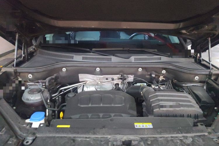 Used Volkswagen Tavendor 2024 380TSI All-Wheel-Drive R-Line Cruise Premium Edition Engine Bay