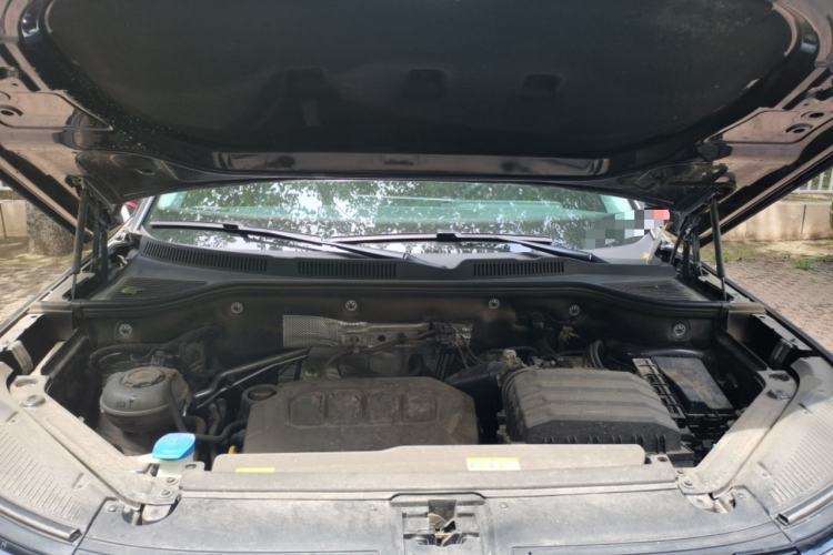 Used Volkswagen Tavendor 2024 330TSI Luxury Touring - All-Inclusive Edition Engine Bay