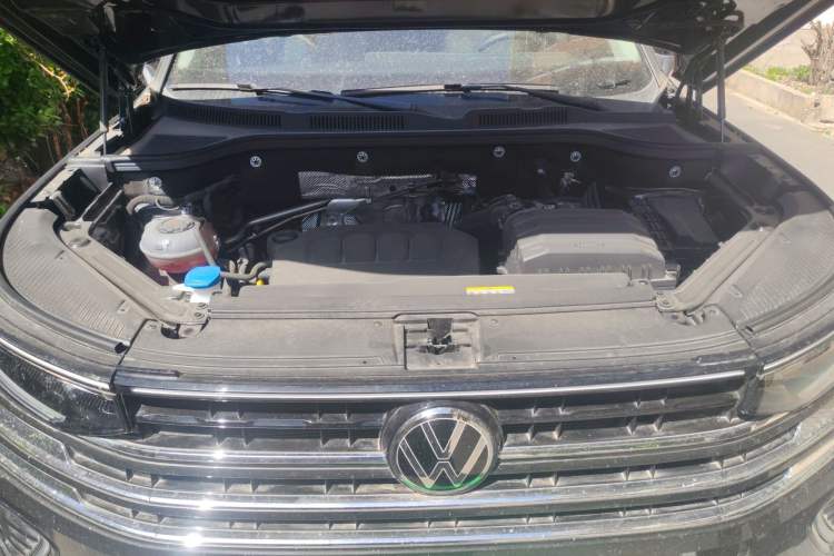 Used Volkswagen Tavendor 2024 330TSI Luxury Touring - All-Inclusive Edition Engine Bay