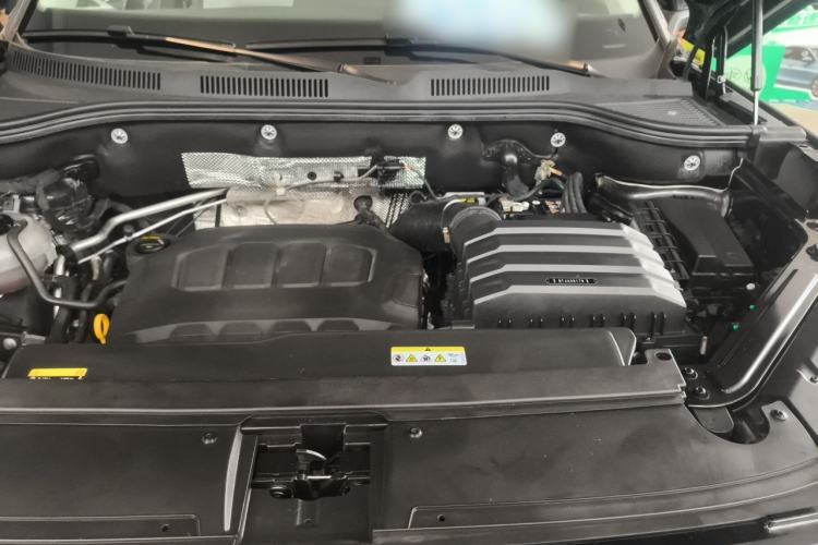 Used Volkswagen Tavendor 2024 380TSI All-Wheel-Drive R-Line Cruise Premium Edition Engine Bay