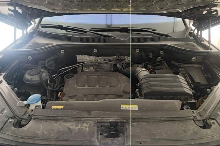 Used Volkswagen Tavendor 2024 Facelifted 380TSI All-Wheel Drive R-Line Cruise Premium Edition Engine Bay