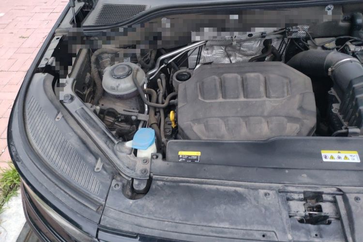 Used Volkswagen Tavendor 2024 380TSI All-Wheel Drive R-Line Cruise Edition Engine Bay Right