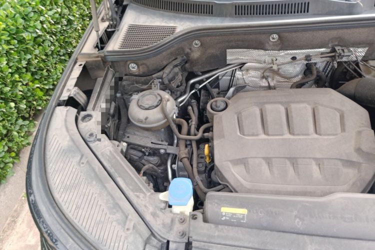 Used Volkswagen Tavendor 2024 380TSI All-Wheel Drive R-Line Cruise Edition Engine Bay Right