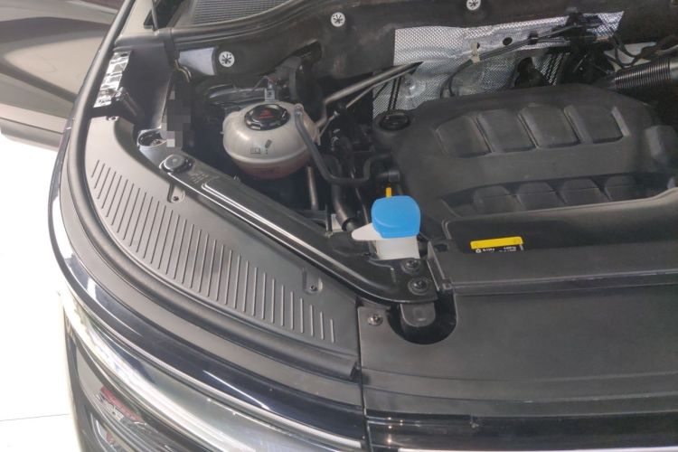 Used Volkswagen Tavendor 2024 330TSI Luxury Touring - All-Inclusive Edition Engine Bay Right