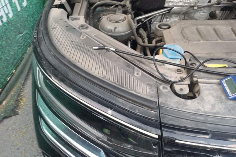 Used Volkswagen Tavendor 2024 330TSI Luxury Touring Edition Engine Bay Right