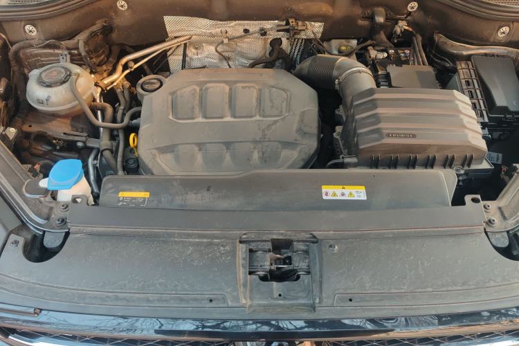 Used Volkswagen Tavendor 2024 380TSI All-Wheel Drive R-Line Cruise Edition Engine Bay