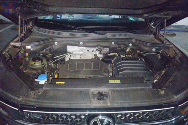 Used Volkswagen Tavendor 2024 380TSI All-Wheel Drive R-Line Cruise Edition Engine Bay