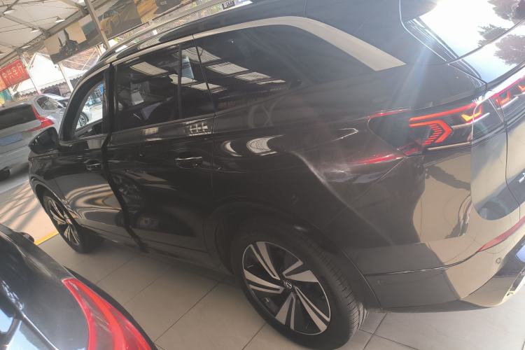 Used Volkswagen Tavendor 2024 Facelifted 380TSI All-Wheel Drive R-Line Cruise Premium Edition Exterior 5