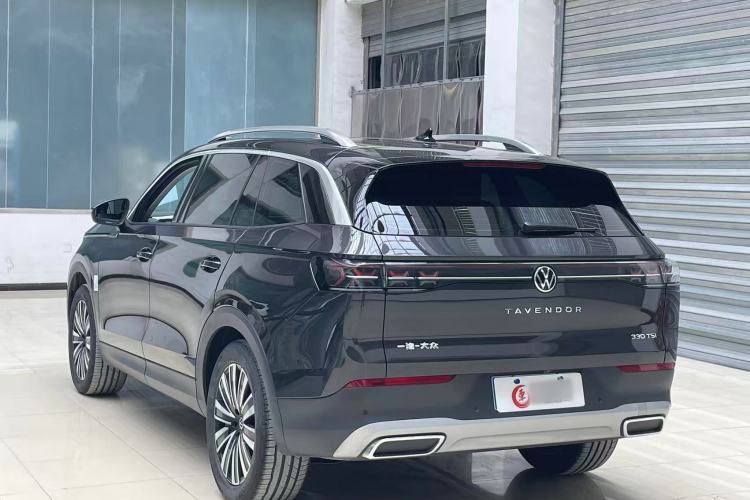 Used Volkswagen Tavendor 2024 330TSI Luxury Touring - All-Inclusive Edition Exterior 5