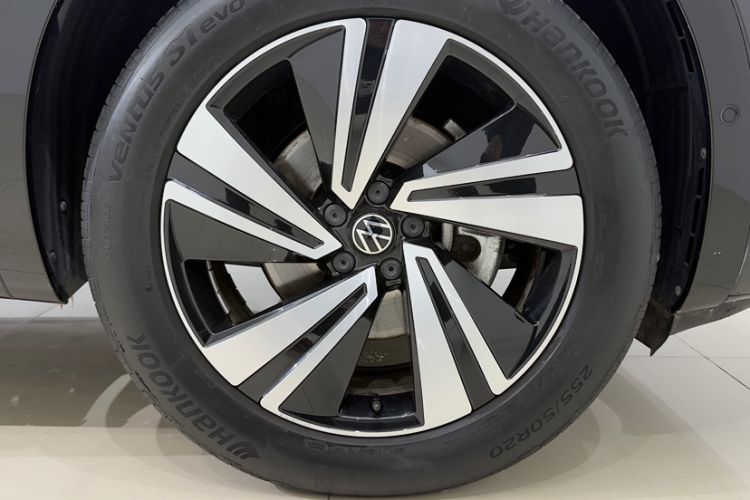 Used Volkswagen Tavendor 2024 380TSI All-Wheel Drive R-Line Cruise Edition Exterior 6