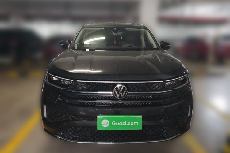 Used Volkswagen Tavendor 2024 380TSI All-Wheel-Drive R-Line Journey Shared Enjoyment Model Front