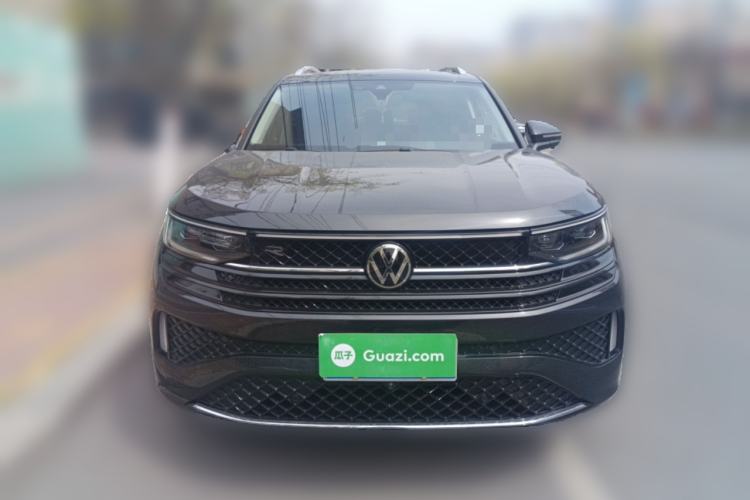 Used Volkswagen Tavendor 2024 380TSI All-Wheel Drive R-Line Cruise Edition Front